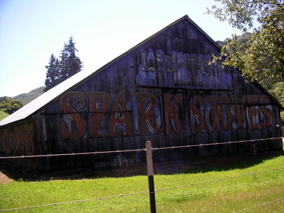 Trip photo #28/32 105 year old barn/billboard on Paloverde