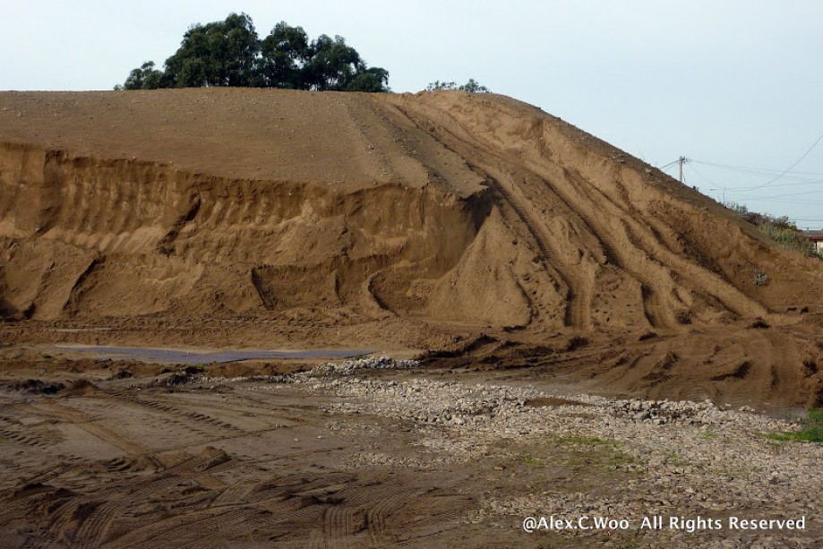 Trip photo #6/28 Sand pile near Letterman Hospital