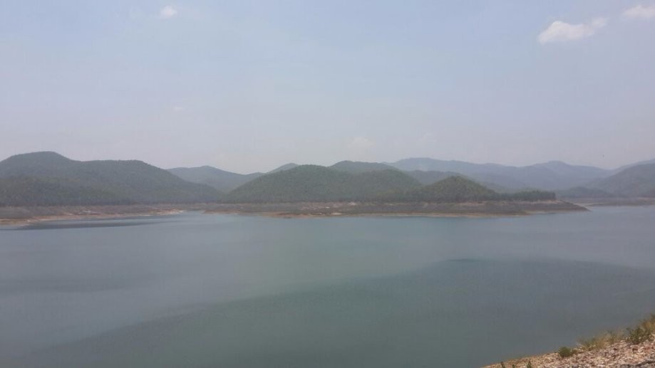 Trip photo #5/7 View of the reservoir from Mae Kuang Dam at around 1-00pm.