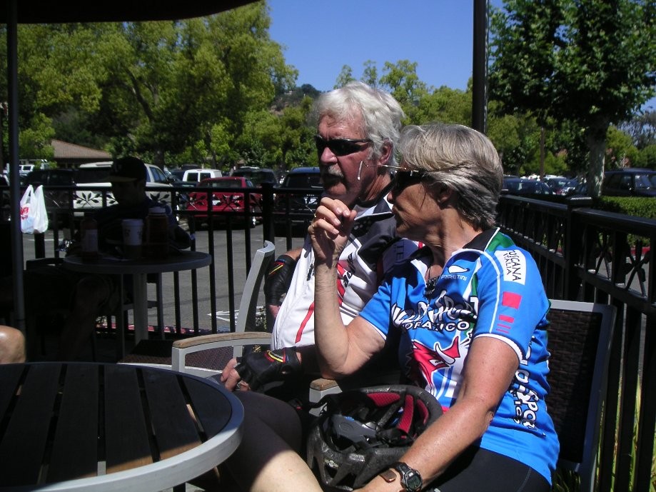 Trip photo #4/8 Refreshment stop at Peet's in Alamo Plaza