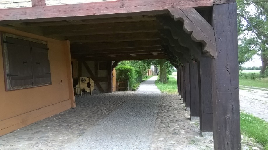 Trip photo #19/27 Dom podcieniowy w Trutnowach (1720 r).