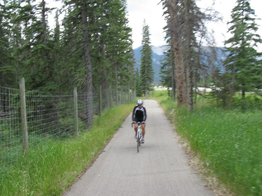 Trip photo #17/33 Bike path into Banff