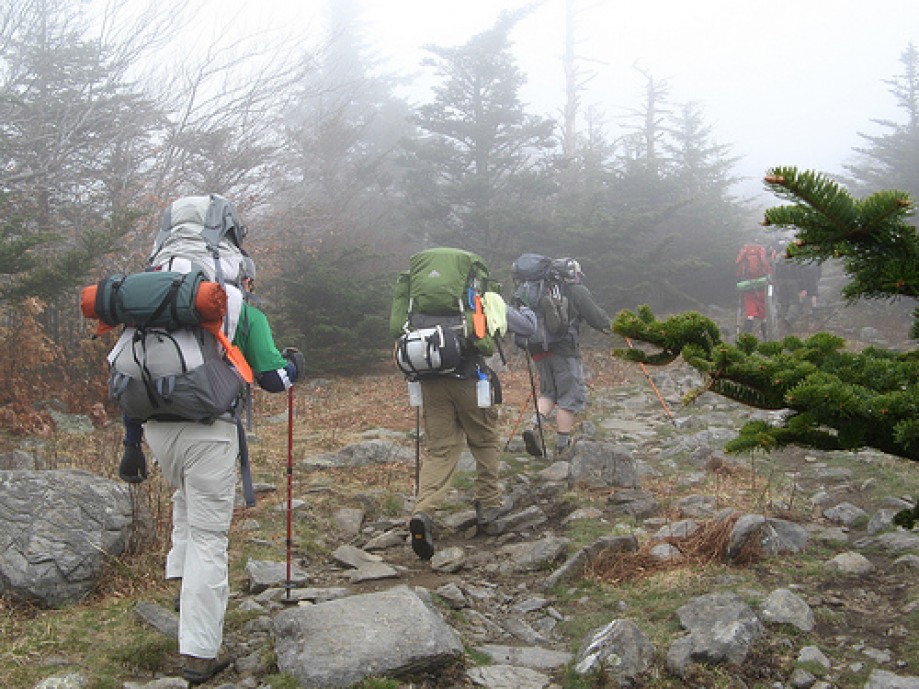 Trip photo #4/17 Backpackers head up the AT