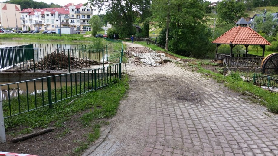 Trip photo #9/13 Zarwany mostek i deptak za zbiornikiem w Brętowie.