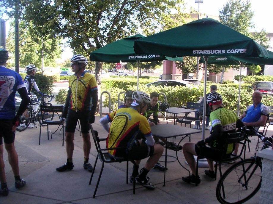 Trip photo #2/7 Stop at Starbucks in Tracy