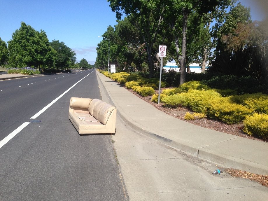 Trip photo #6/6 Rest area in the bike lane on Patterson Pass rd.