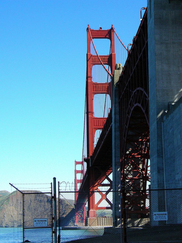 Trip photo #36/50 Fence Under Golden Gate Bridge