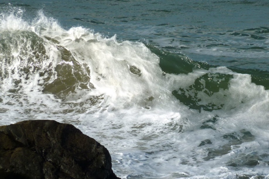 Trip photo #17/41 Wave Breaking