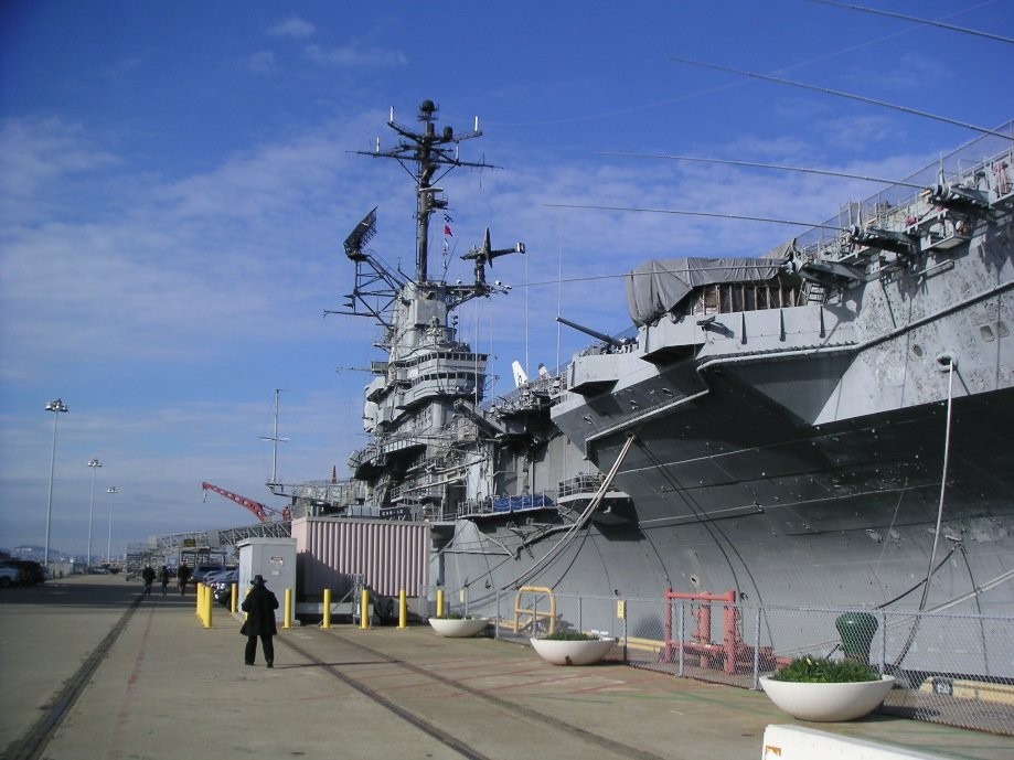 Trip photo #12/24 USS Hornet museum ship