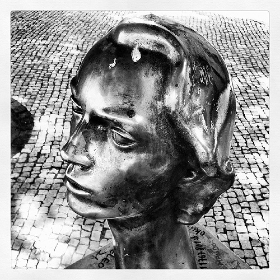 Trip photo #32/69 Bust of Sophia de Mello Breyner Andresen in the Graça belvedere