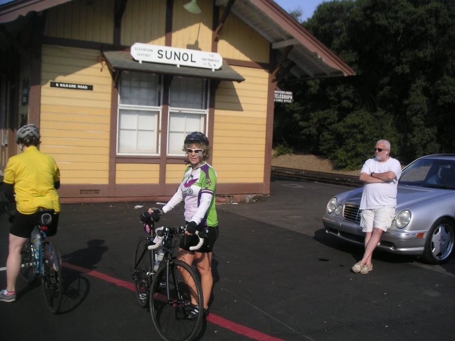 Trip photo #5/12 Stop at Sunol RR station