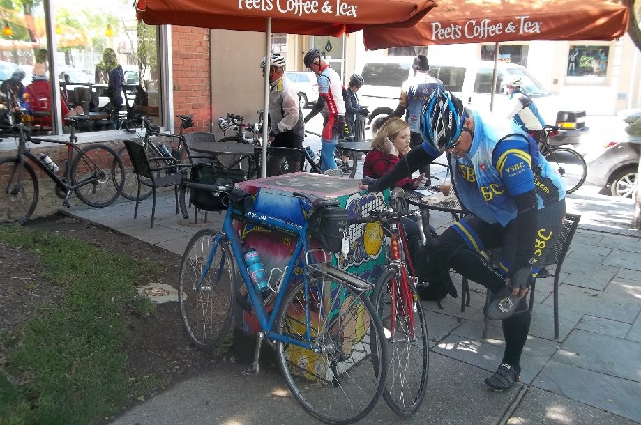 Trip photo #2/4 Refreshment stop at Peets